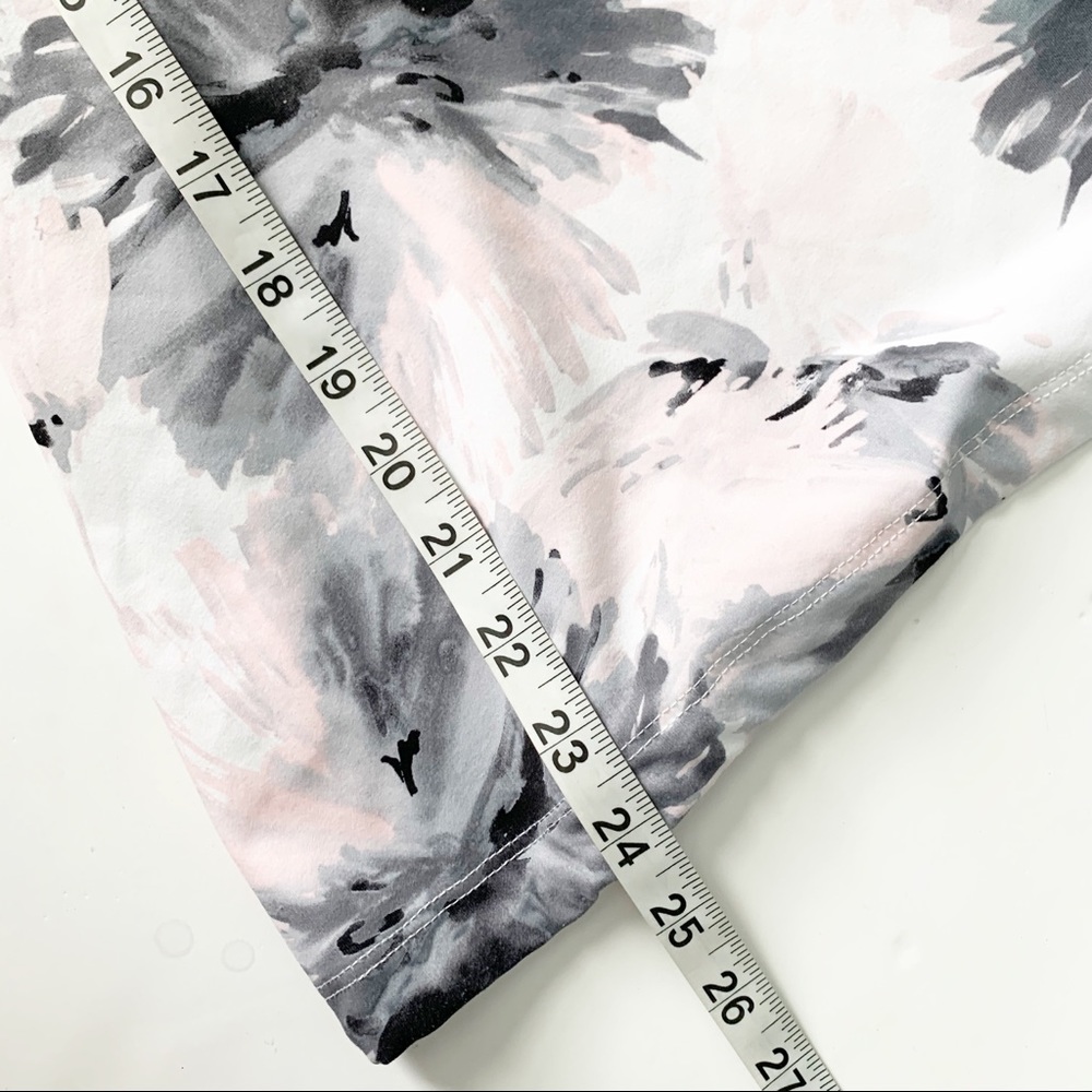 FABLETICS Norwalk Built In Bra Workout Top XS - Picture 9 of 10
